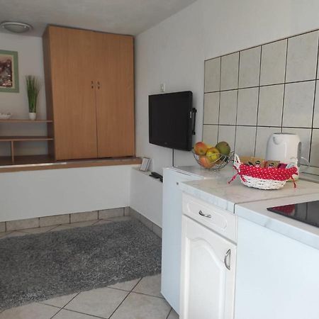 Studio Apartment Petrov Sibenik Bagian luar foto