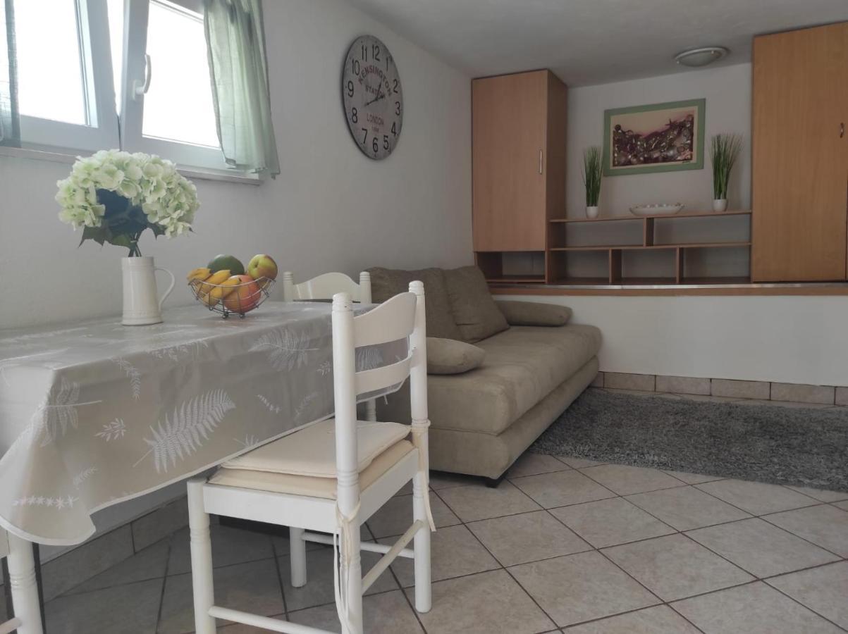 Studio Apartment Petrov Sibenik Bagian luar foto