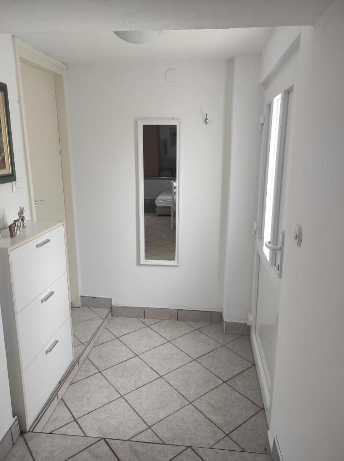 Studio Apartment Petrov Sibenik Bagian luar foto